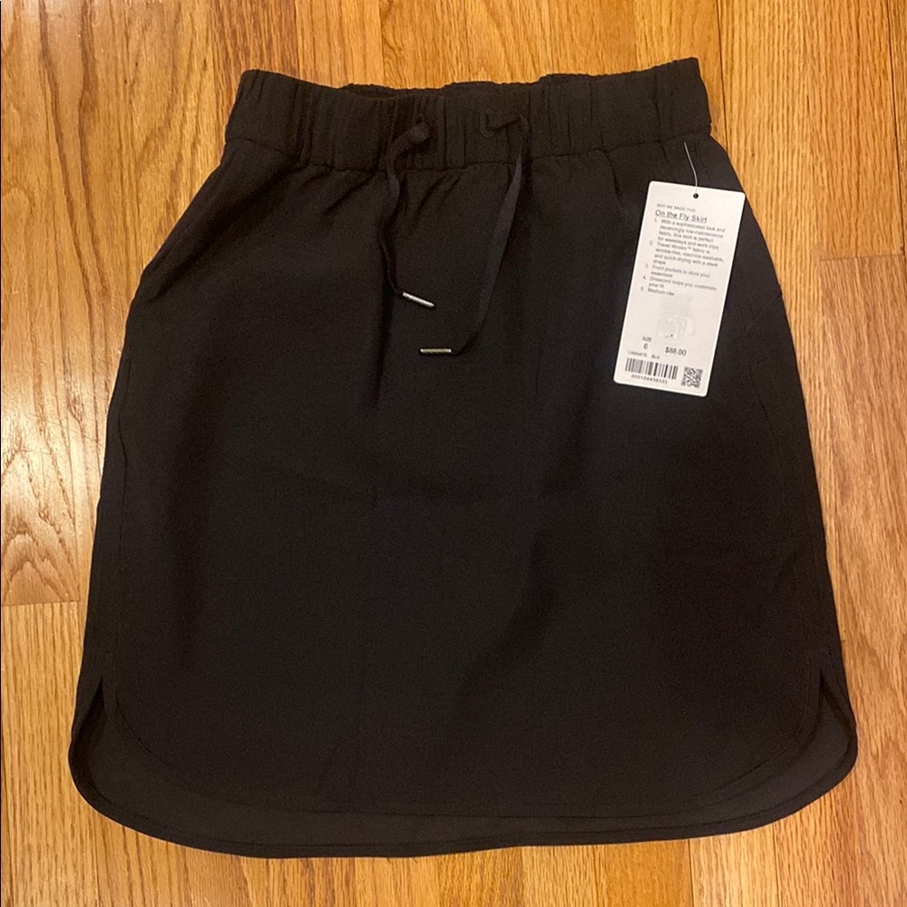 Lululemon Athletica Black On The Fly Skirt Size 6 NWT